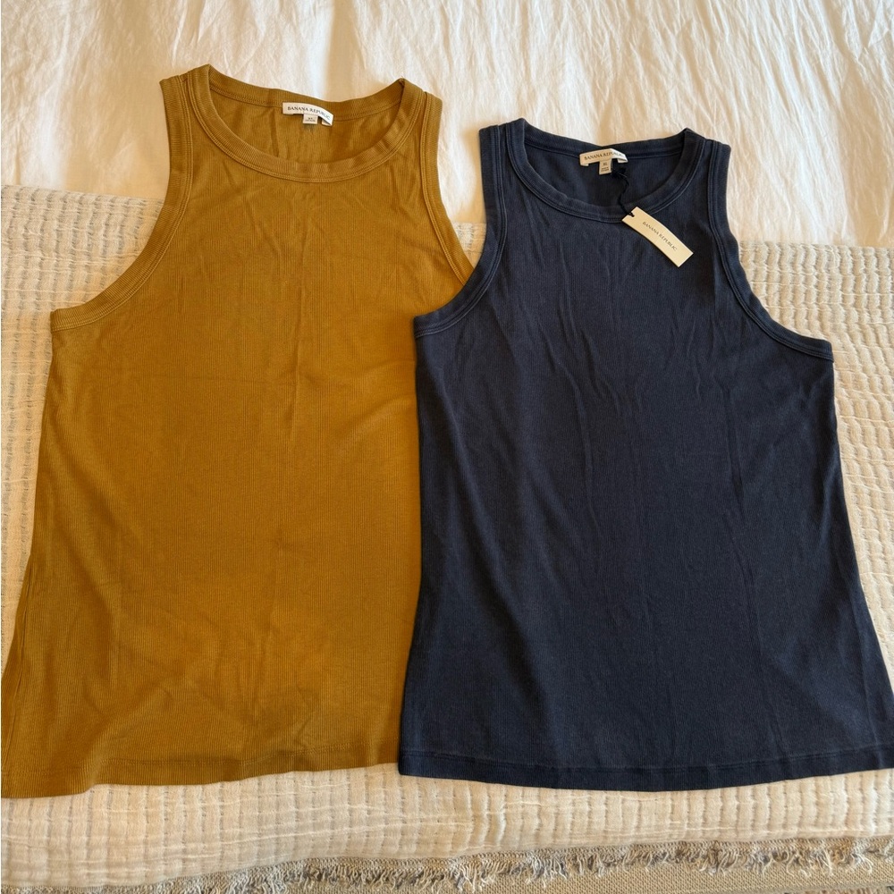 Banana Republic Ribbed Tank Tops in Mustard and Washed Navy (Set of 2)